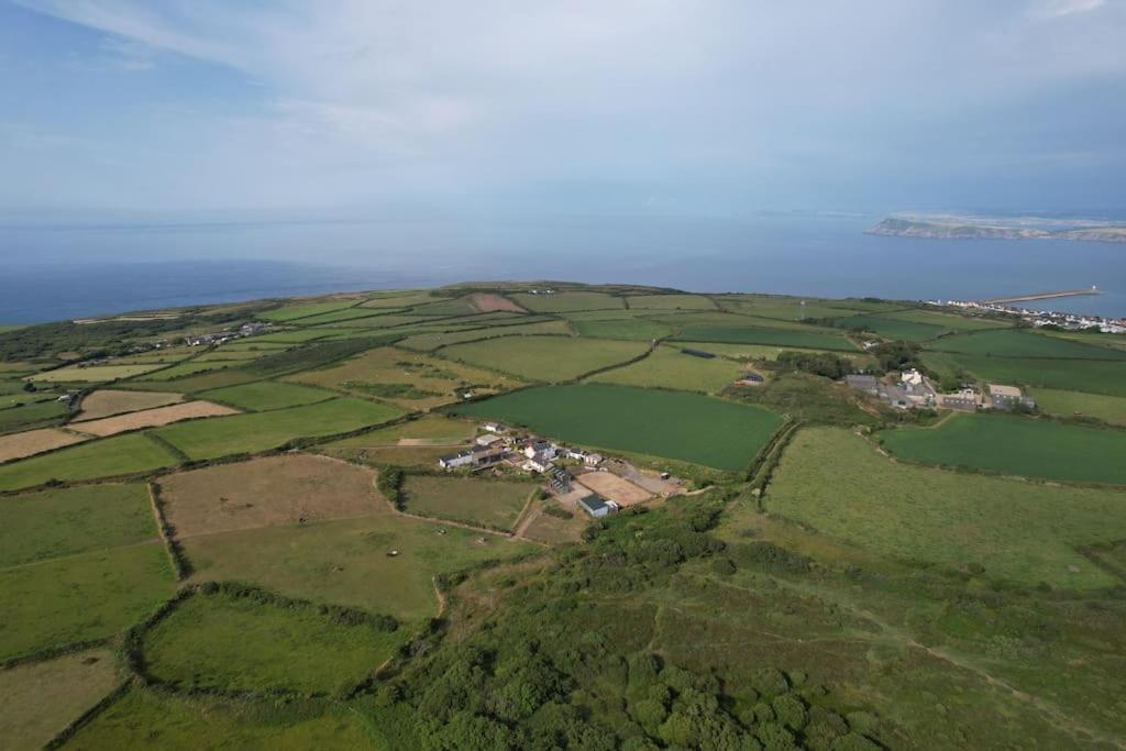 The Hut@Trefechan Wen - Coastal Coziness! Villa Goodwick Exterior foto