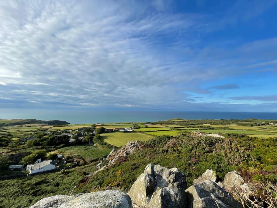 The Hut@Trefechan Wen - Coastal Coziness! Villa Goodwick Exterior foto